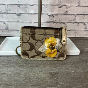 Rare Coach Floral Applique Card holder Key Chain Hangtag